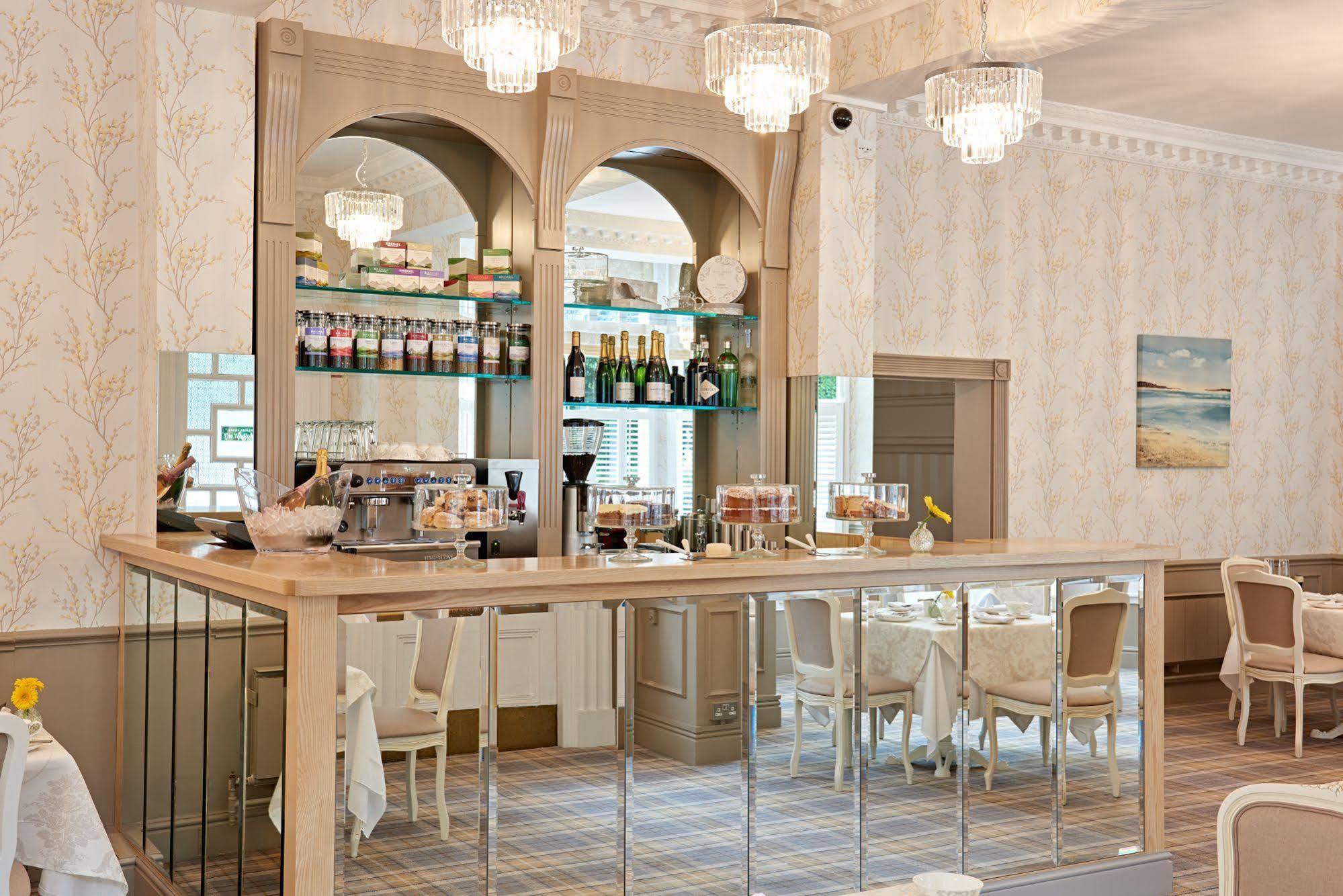 The Regency Hotel Солихалл Экстерьер фото